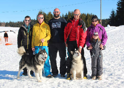 De gauche  Droite : Damien, Nicolas, Eric, Raphal, Sandrine et Sarah